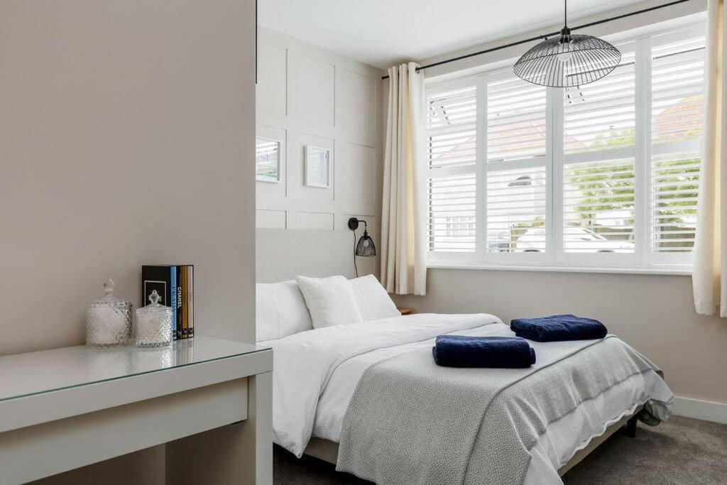 Modern 2 Bed, Cliff Top & Parking, F6 Bournemouth Exteriör bild